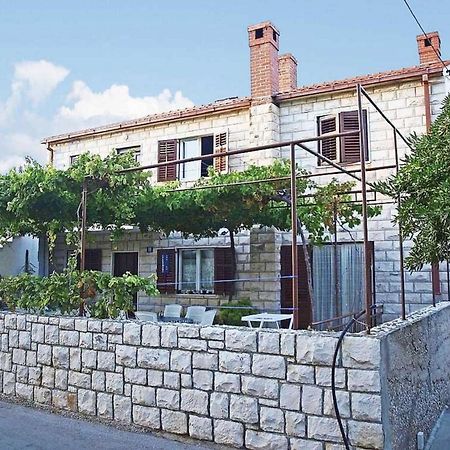 Apartments Sova Постира Екстериор снимка